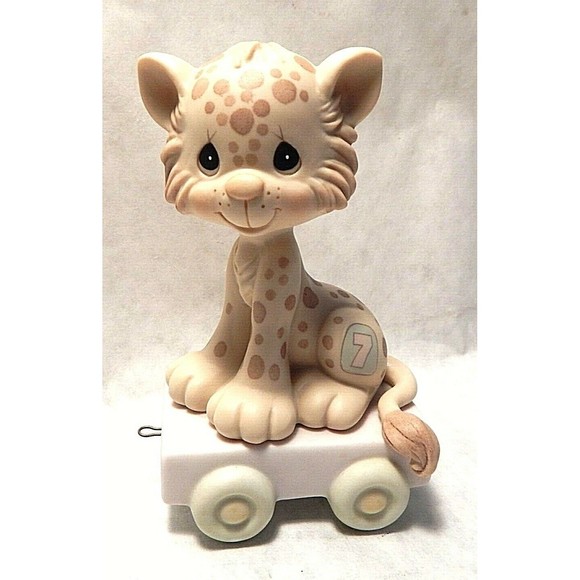 Precious Moments Wishing You Grrr-eatness Lion 7 Birthday Train Series - Picture 1 of 8